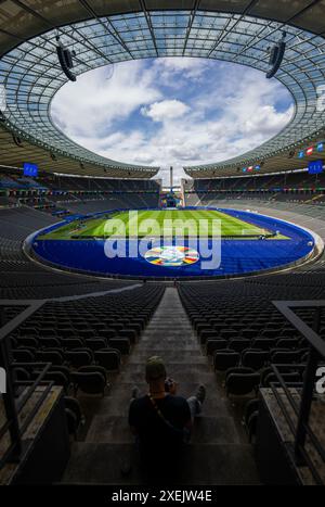 Berlin, Allemagne. 20 juin 2024. Vue du stade olympique vide le jeudi 20 juin 2024, avant une inspection du terrain par l'équipe nationale ÖFB avant le match contre la Pologne au stade olympique de Berlin. - 20240620 PD5679 crédit : APA-PictureDesk/Alamy Live News Banque D'Images