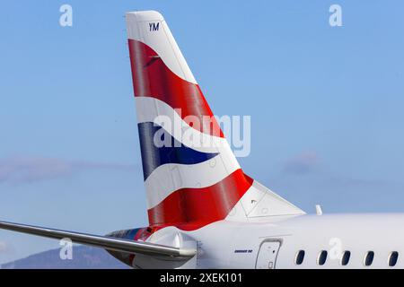 Salzbourg, Autriche - 27 janvier 2024 : logo British Airways sur un avion Embraer 190 Banque D'Images