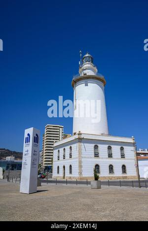 La Farola (phare), Port de Malaga (Port de Malaga), Andalousie, Espagne Banque D'Images