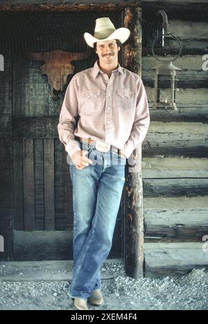 Jeunes tuyaux de cow-boy pour la caméra au cm Russell Museum, Great Falls, Montana, 1976, États-Unis Banque D'Images