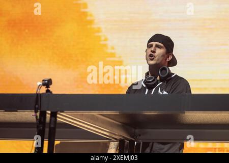 Milwaukee, États-Unis. 27 juin 2024. Illenim (Nick Miller) pendant le Summerfest Music Festival le 27 juin 2024, à Milwaukee, Wisconsin (photo de Daniel DeSlover/Sipa USA) crédit : Sipa USA/Alamy Live News Banque D'Images