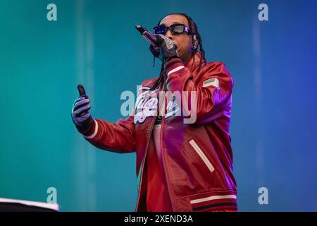 Panama Open Air 2024, 28. Und 29.06.2024 Der amerikanische rappeur Tyga BEI seinem Auftritt auf der Mainstage -- in der Bonner Rheinaue findet am 28. und 29. Juni das Panama Open Air Statt. DAS ehemalige Elektro-Festival Hat inzwischen auf mehreren Bühnen auch Mainstream Künstler zu bieten. Tête d'affiche sind in diesem Jahr Rita Ora und die Swedish House Mafia. Ansonsten stehen zahlreiche national und international bekannte DJs auf vier Bühnen auf. - Bonn, Rheinaue Bonn Rheinaue Nordrhein-Westfalen Deutschland *** Panama Open Air 2024, 28 et 29 06 2024 rappeur américain Tyga jouant sur les principaux s. Banque D'Images