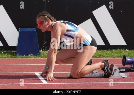 Angers, France. 28 juin 2024. Brossier Amandine SCO Angers Athle HEAT 400 M FÉMININ lors des Championnats de France d'athlétisme 2024 le 28 juin 2024 au stade du Lac de Maine à Angers, France. Photo de Laurent Lairys/ABACAPRESS. COM Credit : Abaca Press/Alamy Live News Banque D'Images