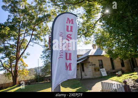 Musée Wollombi Endeavour à l'ancien bâtiment de courthosue du 19ème siècle dans le centre du village de Wollombi, Nouvelle-Galles du Sud, Australie Banque D'Images