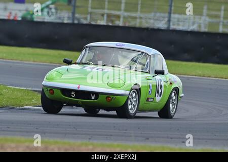 Barry Ashdown, Rupert Ashdown, Lotus Elan S1, The Adams & page Swinging Sixties/Mintex Classic K, quarante minutes de course pour la série combinée même Banque D'Images