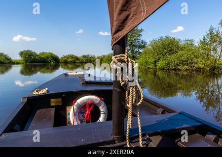 Voyage en barge de tourbe sur la rivière Hamme de Worpswede à Osterholz-Scharmbeck, basse-Saxe, Allemagne Banque D'Images