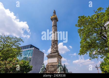 7 juin 2024 : la colonne du Congrès, une colonne monumentale située sur le Congresplein à Bruxelles, en Belgique, commémorant la création du Constit belge Banque D'Images