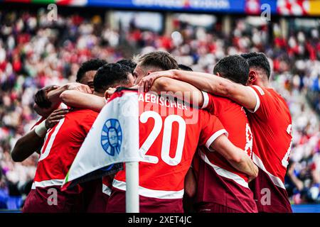 Torjubel/Jubel Schweiz nach Tor zum 2:0 Ruben Vargas (Schweiz, #17) GER, Schweiz v. Italien, Fussball Europameisterschaft, UEFA Euro 2024, Achtelfinale, 29.06.2024 Foto : Eibner-Pressefoto/Marcel von Fehrn Banque D'Images