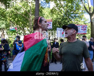 New York Ciy, États-Unis. 29 juin 2024. Des manifestants pro-palestiniens se sont rassemblés au Madison Sqaure Park à New York City, NY, et ont défilé vers Manhattan Center pour tenter de perturber le président Joe Biden qui assistait à un événement de campagne le 29 juin 2024. (Photo de Steve Sanchez/Sipa USA). Crédit : Sipa USA/Alamy Live News Banque D'Images