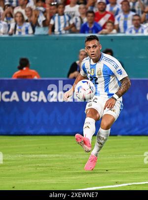 Miami Gardens, États-Unis. 29 juin 2024. L'argentin Lautaro Martinez, lors du match du groupe A De La CONMEBOL Copa America entre l'Argentine et le Pérou, au Sun Life Stadium, à Miami Gardens, aux États-Unis, le 29 juin. Photo : Rodrigo Caillaud/DiaEsportivo/Alamy Live News crédit : DiaEsportivo/Alamy Live News Banque D'Images