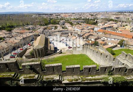 L'église Saint Gimer dans 'La Cité médiévale de Carcassonne, ville fortifiée. Aude, Languedoc-Roussillon, France Banque D'Images