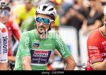 Liptovsky Mikulas, Slovaquie. Juin 30. 2024. Julian Alaphilippe mène au départ de la dernière étape du Tour de Slovaquie. Banque D'Images