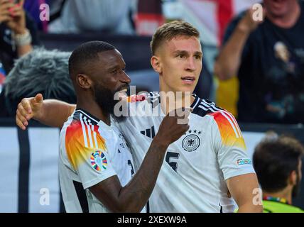 Nico Schlotterbeck, DFB 15 Antonio Ruediger, Ruediger, DFB 2 dans le meilleur des 16 matchs ALLEMAGNE, Danemark. , . Le 29 juin 2024 à Dormund, Allemagne. Photographe : ddp images/STAR-images crédit : ddp Media GmbH/Alamy Live News Banque D'Images