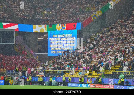 Regen de gewitter moins humide dans le meilleur des 16 matchs ALLEMAGNE - DANEMARK DES Championnats d'Europe de l'UEFA 2024 le 29 juin 2024 à Dormund, Allemagne. Photographe : Peter Schatz Banque D'Images