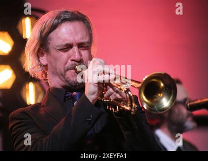 Cracovie. Cracovie. Pologne. 'The Sway Machinery' un groupe juif de rock basé à Brooklyn se produisant au Festival of Jewish culture à Kazimierz, Cracovie, Pologne. Banque D'Images