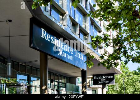 Residence Inn Marriott Apartment Hotel, Kensington, Royal Borough of Kensington & Chelsea, Londres, Angleterre, Royaume-Uni Banque D'Images