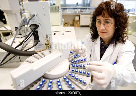 Chromatographe en phase gazeuse avec spectrométrie de masse. Laboratoire de chimie organique environnementale. Fundacion Inasmet-Tecnalia. Donostia, Saint-Sébastien, Euskadi. SP Banque D'Images