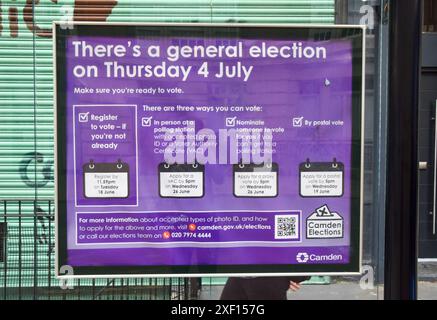 Londres, Royaume-Uni. 30 juin 2024. Une affiche sur un arrêt de bus à Camden affiche des informations sur les élections britanniques qui auront lieu le 4 juillet. Crédit : Vuk Valcic/Alamy Live News Banque D'Images