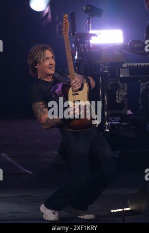 Milwaukee, États-Unis. 29 juin 2024. Keith Urban pendant le Summerfest Music Festival le 29 juin 2024, à Milwaukee, Wisconsin (photo de Daniel DeSlover/Sipa USA) crédit : Sipa USA/Alamy Live News Banque D'Images