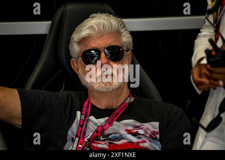 Spielberg, Autriche, le 30 juin 2024, George Lucas, célèbre star de cinéma participant au jour de la course, 11e manche du championnat de formule 1 2024. Crédit : Michael Potts/Alamy Live News Banque D'Images