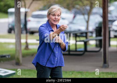 Canton, États-Unis. 30 juin 2024. La secrétaire à l'énergie, Jennifer Granholm, fait campagne pour le président Joe Biden lors d'un événement à Canton, Michée, le 30 juin 2024. Granholm apparaît à titre personnel en tant qu'ancienne gouverneure du Michigan. (Photo de Andrew Roth/Sipa USA) crédit : Sipa USA/Alamy Live News Banque D'Images