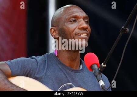 Montréal, Canada. 30 juin 2024.Cedric Burnside se produit sur scène au Montreal International Jazz Festival Credit ; Richard Prudhomme/Alamy Live News Banque D'Images