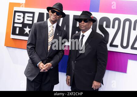 Los Angeles, États-Unis. 30 juin 2024. Jimmy Jam et Terry Lewis assistent aux arrivées des « BET Awards » 2024 au Peacock Theater de Los Angeles, CA, le 30 juin 2024. (Photo de Corine Solberg/Sipa USA) crédit : Sipa USA/Alamy Live News Banque D'Images