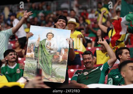 Glendale, Glendale, Az, États-Unis. 30 juin 2024. Fans du Mexique avant le match entre le Mexique et l'Équateur dans le groupe B de CONMEBOL Copa America 2024 au State Farm Stadium le 30 juin 2024, à Glendale, AZ, États-Unis. (Photo par Alejandro Salazar/PxImages) (crédit image : © Alejandro Salazar/PX Imagens via ZUMA Press Wire) USAGE ÉDITORIAL SEULEMENT! Non destiné à UN USAGE commercial ! Crédit : ZUMA Press, Inc/Alamy Live News Banque D'Images