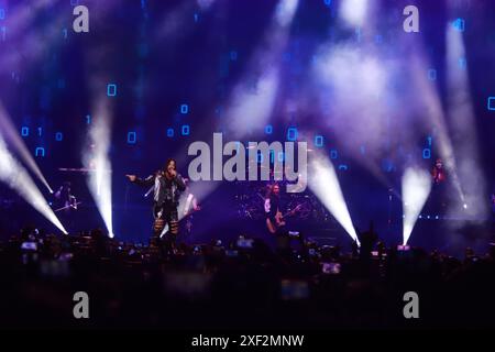 Rafael Blas chanteur du groupe de folk metal espagnol Mägo de Oz, se produit dans le cadre de la tournée Feliz No Cumpleaños 2024 à Mexico City Arena. Le 29 juin 2024 à Mexico, Mexique. (Photo de Carlos Santiago/ Eyepix/Sipa USA) Banque D'Images