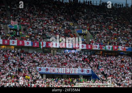 Supporters (Géorgie) lors du match UEFA Euro Allemagne 2024 entre Espagne 4-1 Géorgie au stade de Cologne le 30 juin 2024 à Cologne, Allemagne. Crédit : Maurizio Borsari/AFLO/Alamy Live News Banque D'Images