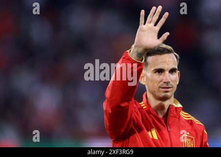 Cologne, Allemagne. 30 juin 2024. Fabian Ruiz d'Espagne salue les supporters lors de la manche de l'UEFA Euro 2024 du 16 match de football entre l'Espagne et la Géorgie au stade de Cologne le 30 juin 2024 à Cologne, Allemagne . Crédit : Marco Canoniero/Alamy Live News Banque D'Images