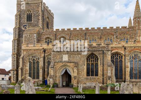 Église anglicane St Peter and St Pauls du 13e siècle, Clare, Suffolk, Angleterre, Royaume-Uni Banque D'Images