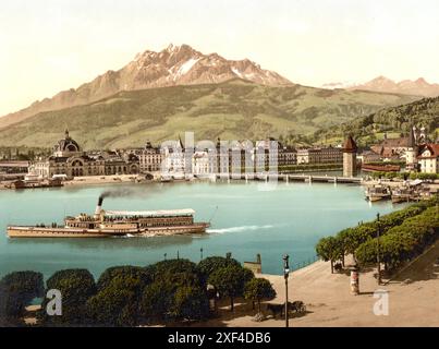 Bahnhof und Pilatus, Luzern, Schweiz / , Gare et Pilatus, Lucerne, Suisse , Historisch, digital restaurierte Reproduktion von einer V Banque D'Images