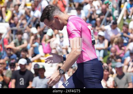 Angers, France. 01 juillet 2024. LAVILLENIE Renaud envol FINALE PERCHE HOMMES lors des Championnats de France d'athlétisme 2024 le 30 juin 2024 au stade du Lac de Maine à Angers. Photo de Laurent Lairys/ABACAPRESS. COM Credit : Abaca Press/Alamy Live News Banque D'Images