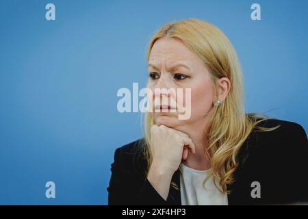 Berlin, Deutschland. 17 juin 2024. Christine Streichert-Clivot, ministre de l'éducation et de la culture de la Sarre, a enregistré lors d'une conférence de presse sur la publication du rapport "L'éducation en Allemagne 2024" à Berlin, le 17 juin 2024. Crédit : dpa/Alamy Live News Banque D'Images