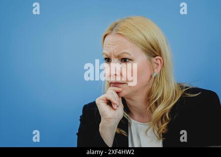 Berlin, Deutschland. 17 juin 2024. Christine Streichert-Clivot, ministre de l'éducation et de la culture de la Sarre, a enregistré lors d'une conférence de presse sur la publication du rapport "L'éducation en Allemagne 2024" à Berlin, le 17 juin 2024. Crédit : dpa/Alamy Live News Banque D'Images