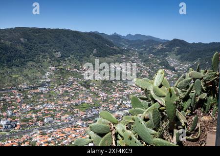 La ville de Machico, Madère Portugal, la deuxième plus grande ville de Maderia abrite l'aéroport Ronaldo, et ville de pêcheurs Banque D'Images