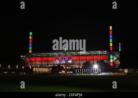 Cologne, Allemagne. 30 juin 2024. Vue extérieure du stade de Cologne lors de la manche de l'UEFA Euro 2024 du 16 match entre l'Espagne et la Géorgie au stade de Cologne le 30 juin 2024 à Cologne, Allemagne . Crédit : Marco Canoniero/Alamy Live News Banque D'Images