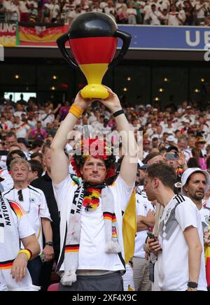 Stuttgart, Allemagne. 19 juin 2024. firo : 19.06.2024, Football, Football : UEFA EURO 2024, EM, Championnat d'Europe 2024, phase de groupes, M14, match 14, GER, Allemagne - HUN, Hongrie fans de l'Allemagne crédit : dpa/Alamy Live News Banque D'Images