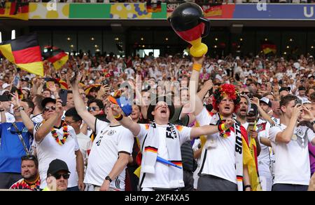 Stuttgart, Allemagne. 19 juin 2024. firo : 19.06.2024, Football, Football : UEFA EURO 2024, EM, Championnat d'Europe 2024, phase de groupes, M14, match 14, GER, Allemagne - HUN, Hongrie fans de l'Allemagne crédit : dpa/Alamy Live News Banque D'Images