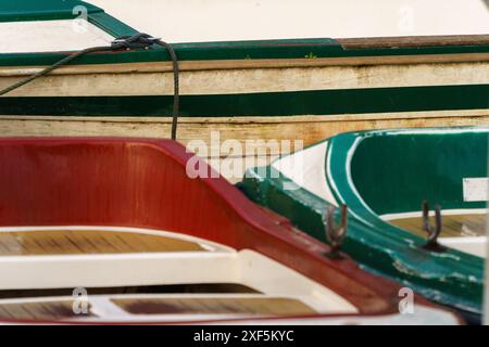 Gros plan sur les bateaux à rames à plaza de espana. Séville, Espagne. Banque D'Images