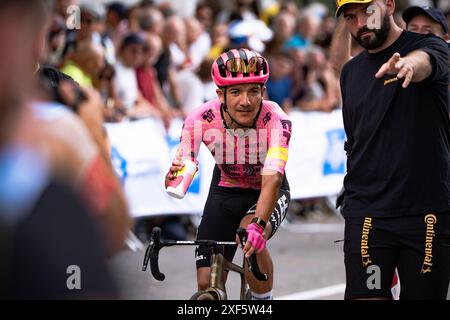 Turin, Italie. 01 juillet 2024. L'Equateur Richard Carapaz après la troisième étape du Tour de France sur 230,8 kilomètres (143,4 miles) avec départ à Piacenza et arrivée à Turin, Italie, lundi 01 juillet 2024. Sport - cyclisme . (Photo de Marco Alpozzi/Lapresse) crédit : LaPresse/Alamy Live News Banque D'Images