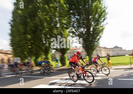 Le Tour de France à Turin (étape 3) passe par le pavillon de chasse royal de Stupinigi le 1er juillet 2024. Banque D'Images