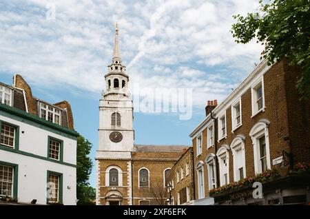 Clerkenwell Close et St James's Church, Clerkenwell Green, Londres UK Banque D'Images