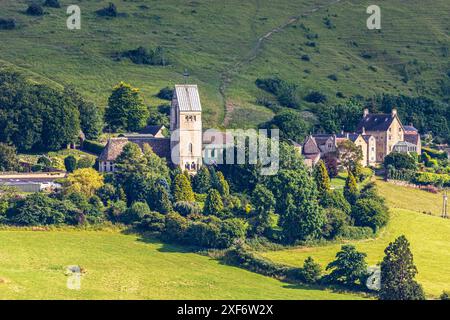 Lumière du soir sur le village de Selsley sur l'escarpement des Cotswold au-dessus des vallées de Stroud dans le Gloucestershire, Angleterre Royaume-Uni Banque D'Images