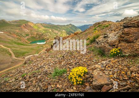 États-Unis, Colorado, San Juan Mountains. Col de Californie et paysage du lac de Côme. Banque D'Images