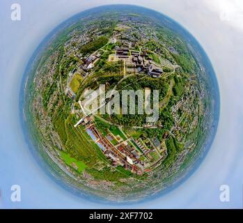 Vue aérienne, patrimoine mondial de l'UNESCO Zollverein, Zeche Zollverein et cokerie, parc de sculptures de la zone forestière, globe terrestre, image fisheye, 360 degrés i Banque D'Images