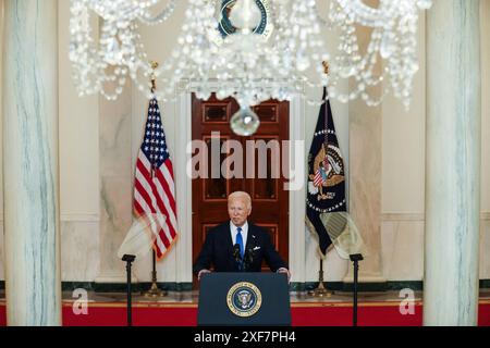 Washington, États-Unis. 01 juillet 2024. Le président Joe Biden prononce un discours sur la décision de la Cour suprême des États-Unis sur l'immunité présidentielle dans l'affaire Trump c. États-Unis à la Maison Blanche le 1er juillet 2024 à Washington, DC la Cour a publié sa décision ce matin qui a déclaré que le Président en exercice jouit de l'immunité de responsabilité pénale pour les actions prises pendant son mandat qui sont considérées comme des actes officiels. (Photo de Samuel Corum/Pool/ABACAPRESS. COM) crédit : Abaca Press/Alamy Live News Banque D'Images