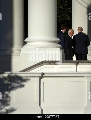 Washington, États-Unis. 01 juillet 2024. Le président Joe Biden revient à la Maison Blanche le 1er juillet 2024 à Washington, DC le président revient de Camp David après son premier débat contre l’ancien président Donald Trump la semaine dernière. (Photo de Samuel Corum/Sipa USA) crédit : Sipa USA/Alamy Live News Banque D'Images