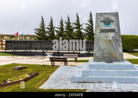 Un monument aux morts : Mémorial à l'équipage du général Belgrano, Ushuaia, Argentine, mardi 05 décembre, 2023. photo : David Rowland / One-Image.com Banque D'Images